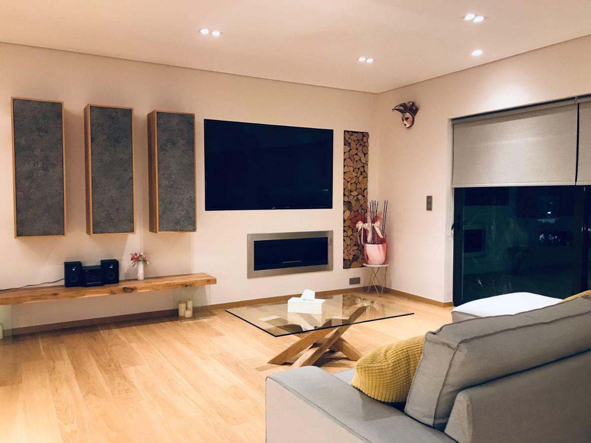 Luxury & Stylish Family Apartment Ateny Zewnętrze zdjęcie